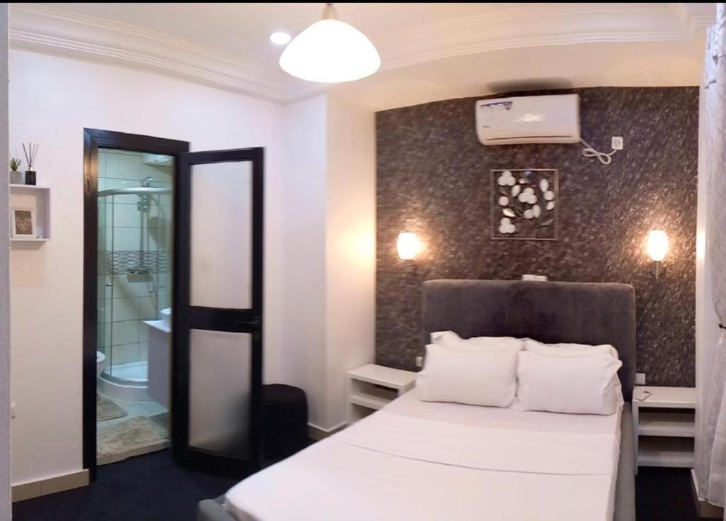 Appartement Cosy Free Bonapriso Douala Bagian luar foto